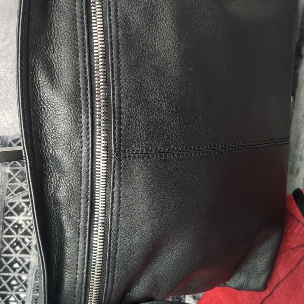 Margo Black Leather Crossbody Bag - Picture 3 of 10